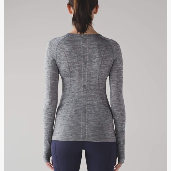 Lululemon grey long sleeve - Picture 2 of 3
